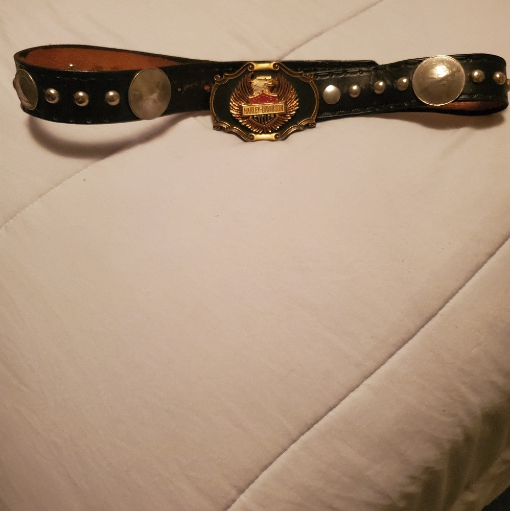 Leather belt